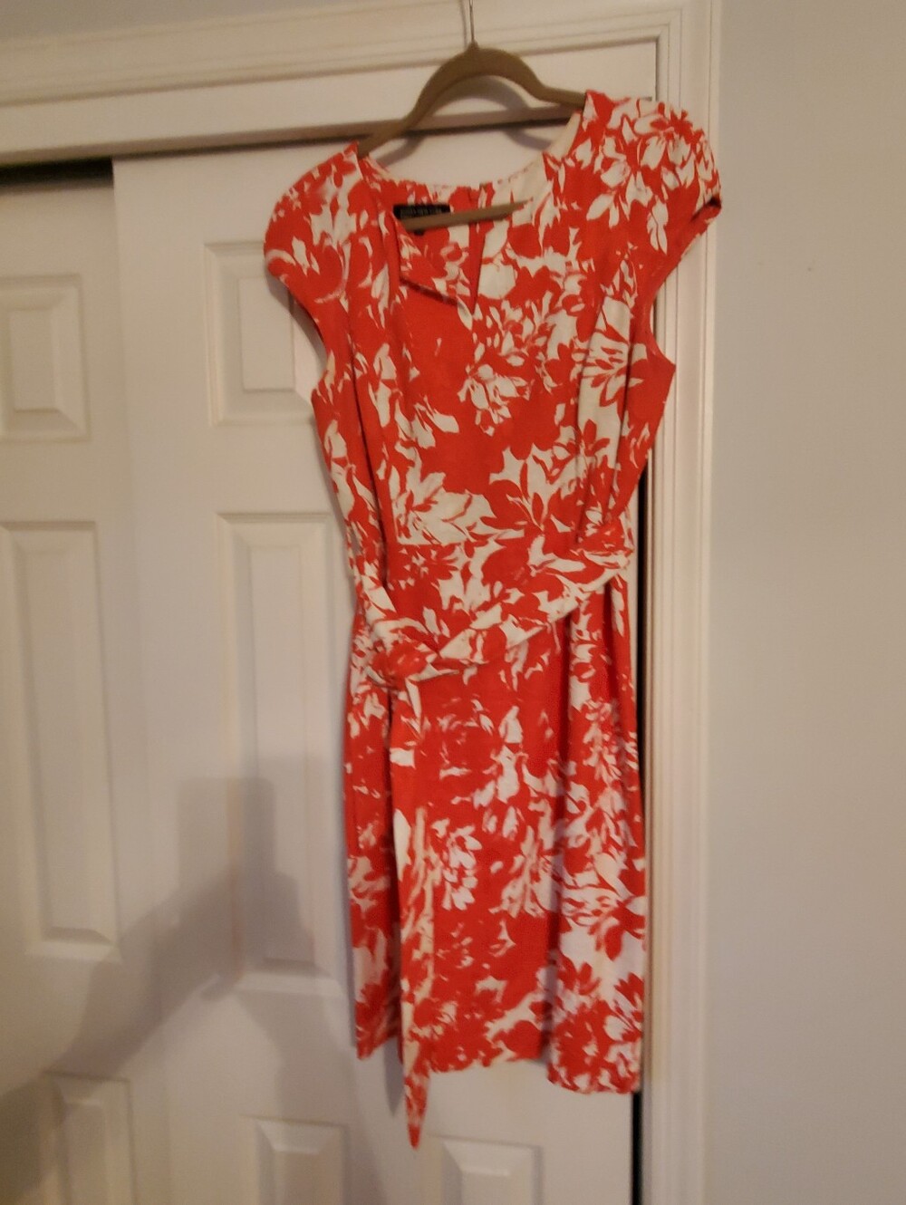 Orange  and White Floral Cap-Sleeve Dress Jones New Yoek